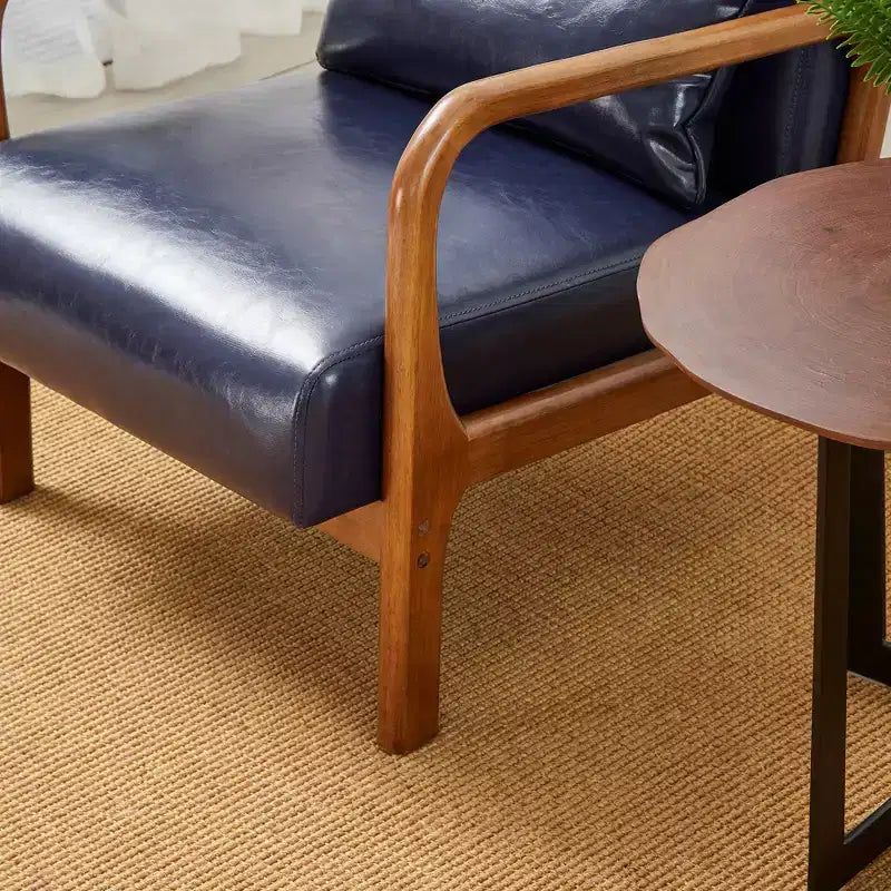 Fauteuil d'appoint Mid-Century Modern en similicuir, cadre en bois d'hévéa couleur noyer